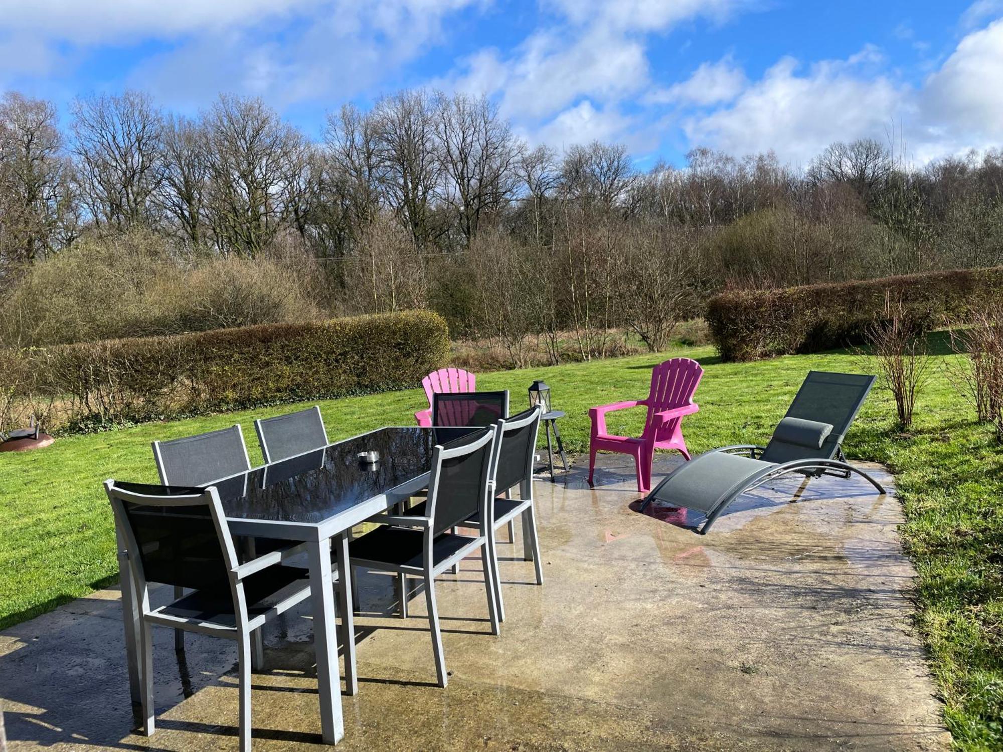 Cottage Chaleureux Dans Domaine Prive Signy-le-Petit Exterior foto