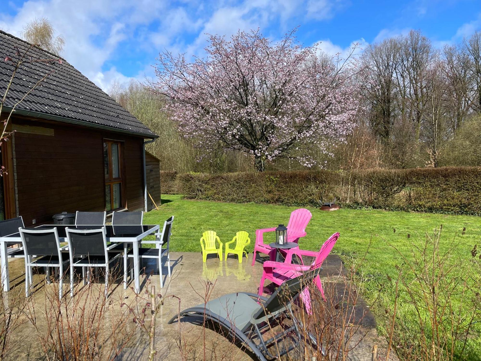 Cottage Chaleureux Dans Domaine Prive Signy-le-Petit Exterior foto